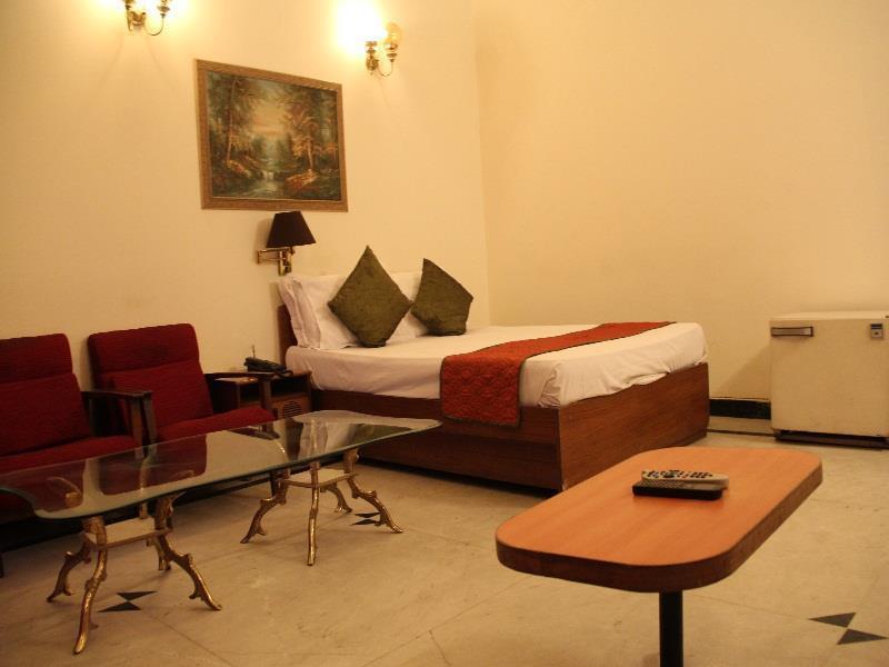 Hotel Alka Premiere Nuova Delhi Esterno foto