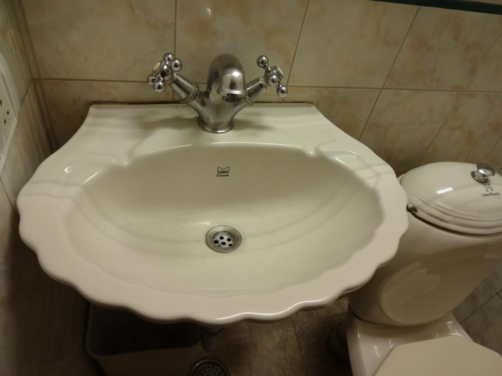 Hotel Alka Premiere Nuova Delhi Esterno foto